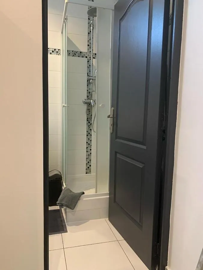 Apartment Studio Moliere Montrouge France